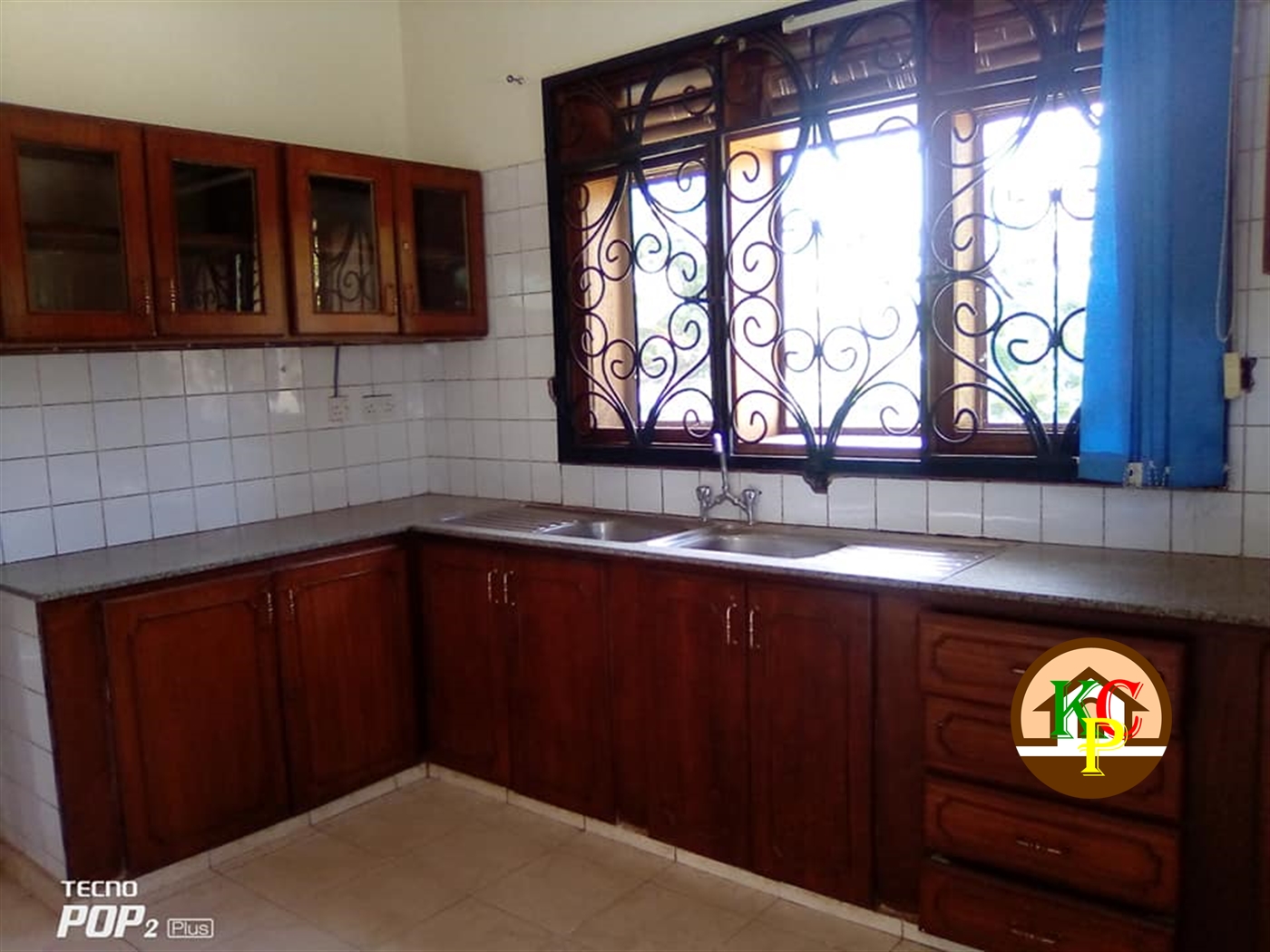 Bungalow for rent in Kololo Kampala