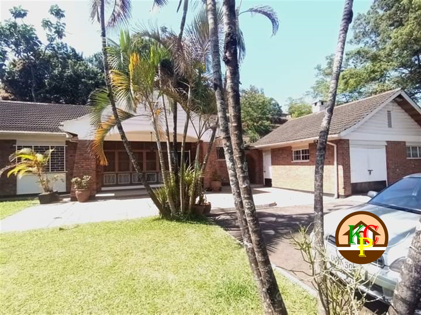 Bungalow for sale in Mbuya Kampala