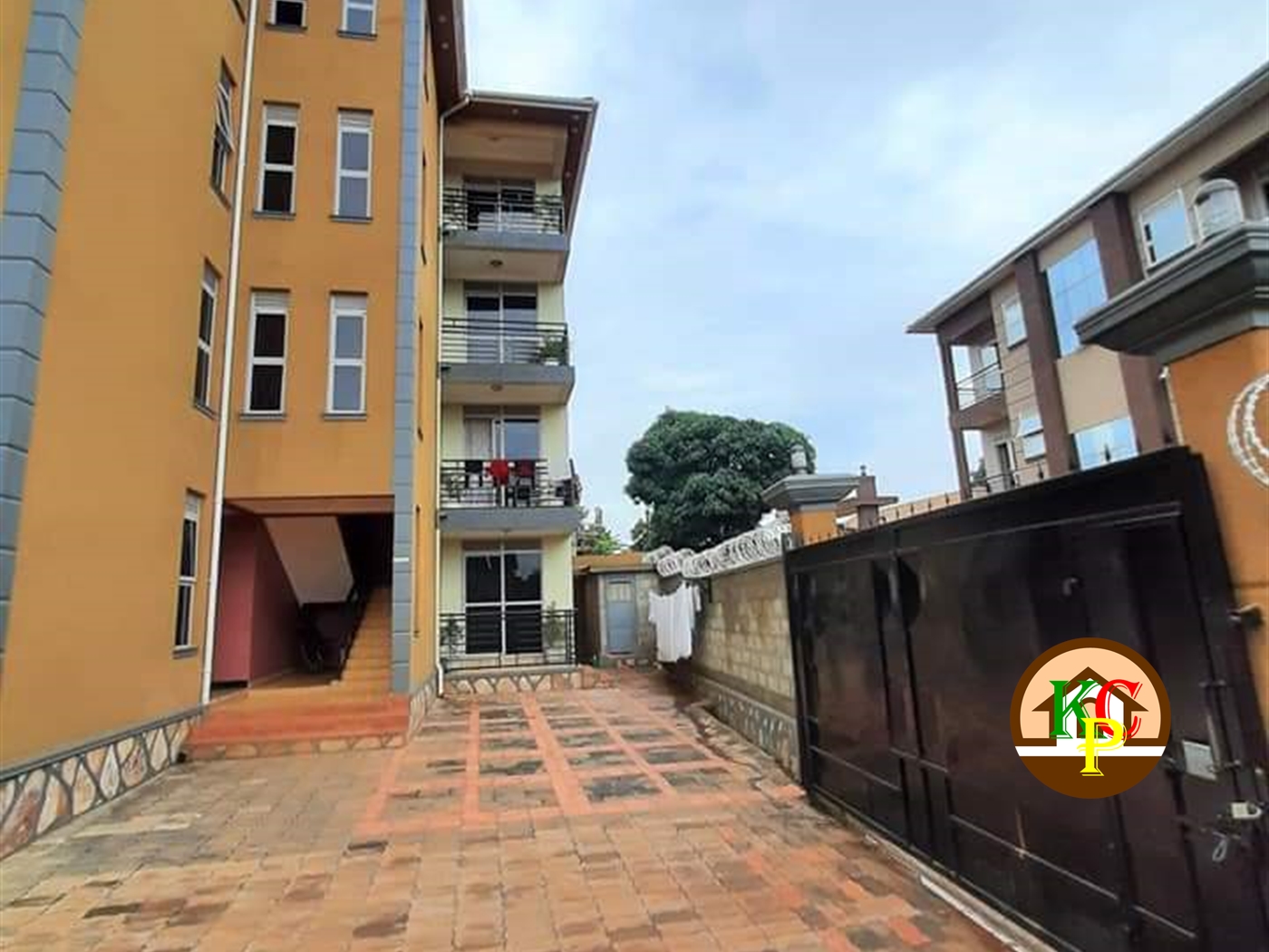 Apartment for sale in Kiwaatule Kampala