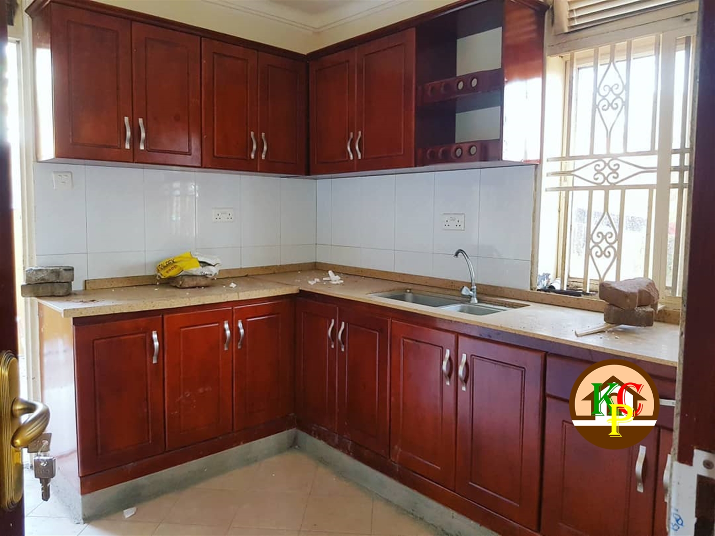 Duplex for rent in Bbunga Kampala