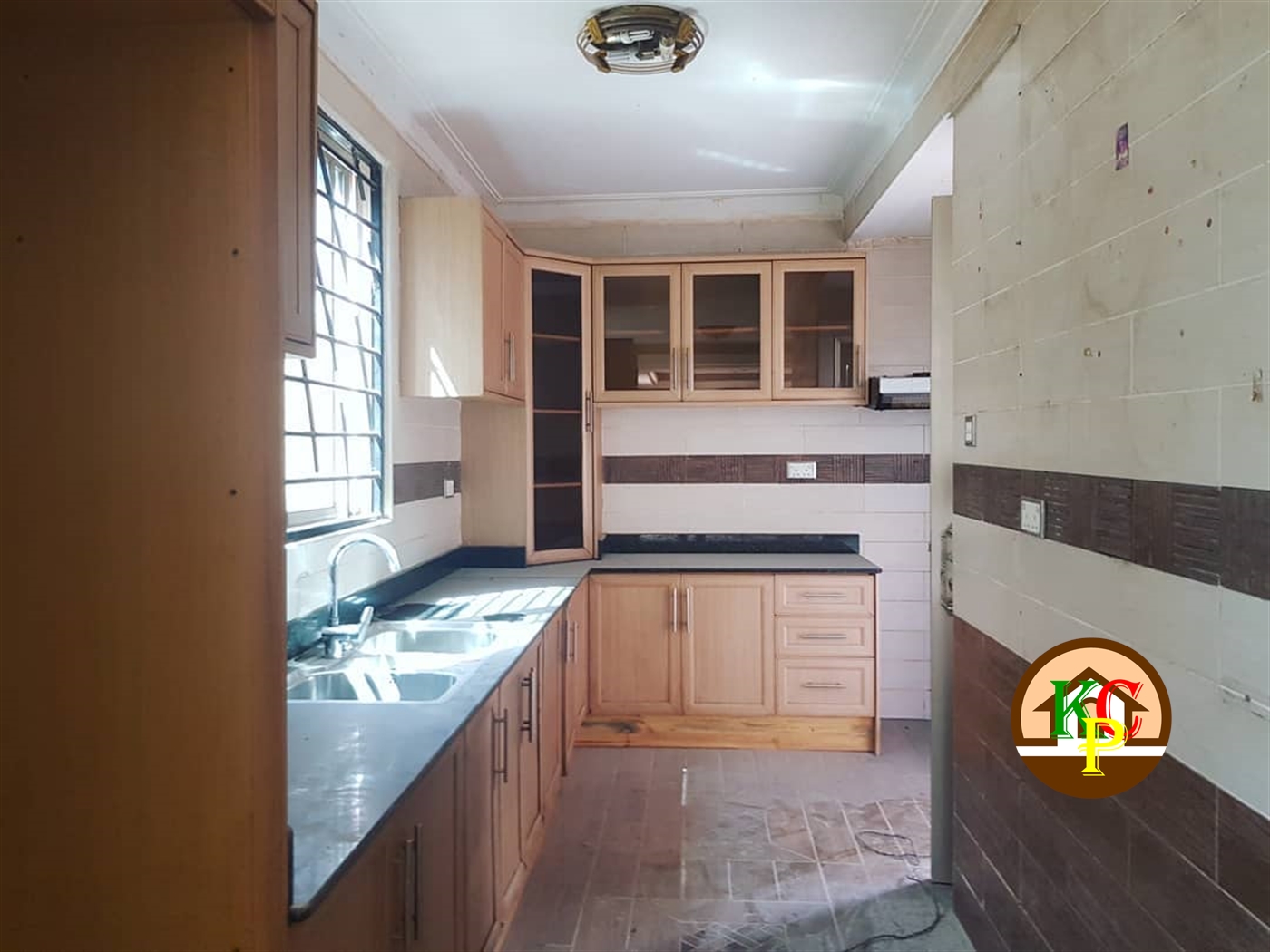 Storeyed house for rent in Muyenga Kampala