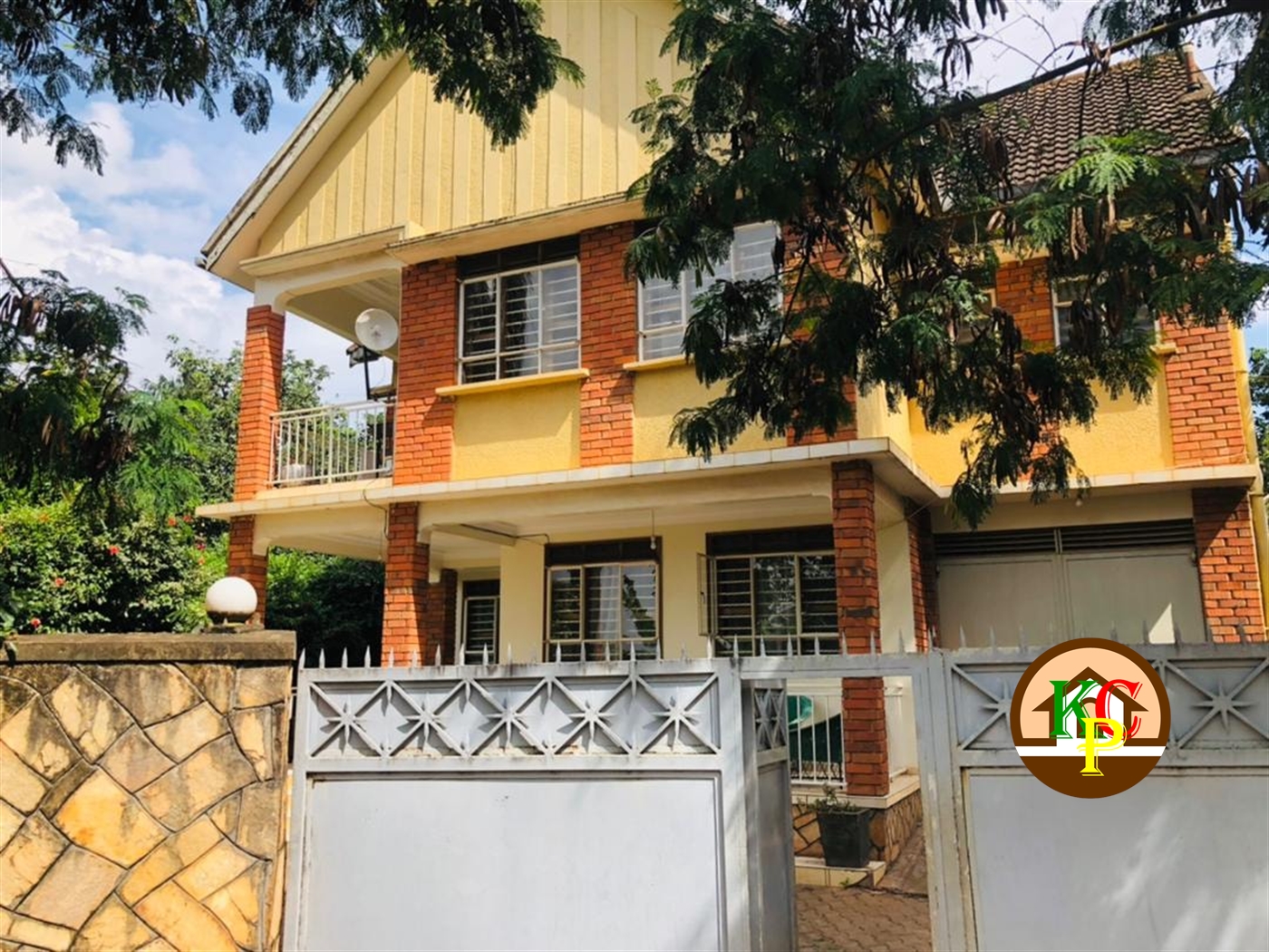 Storeyed house for sale in Muyenga Kampala