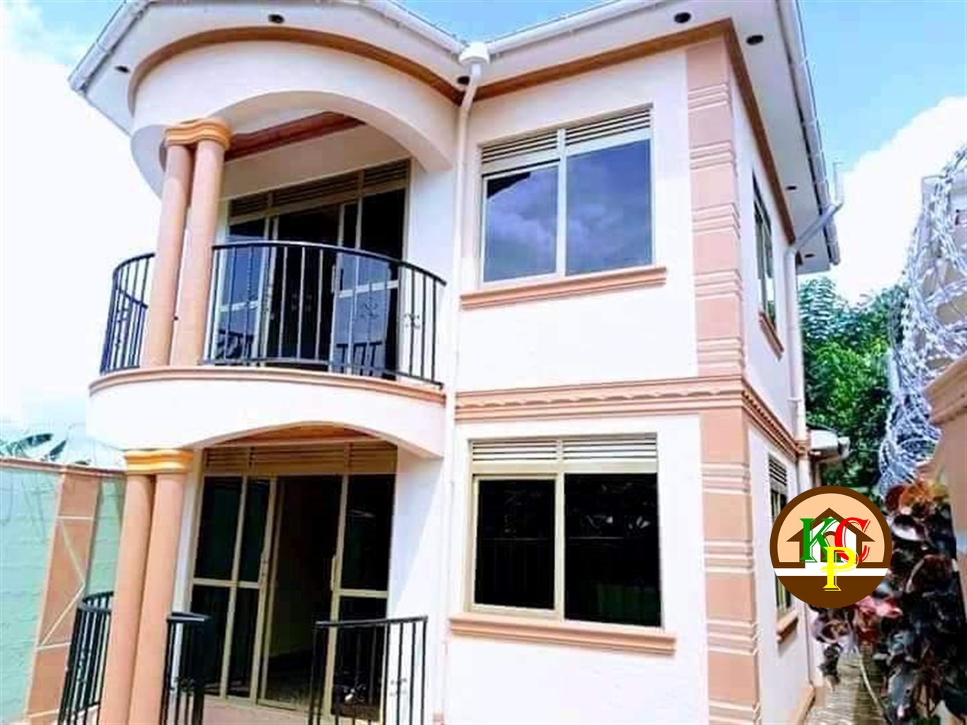 Storeyed house for sale in Seguku Wakiso