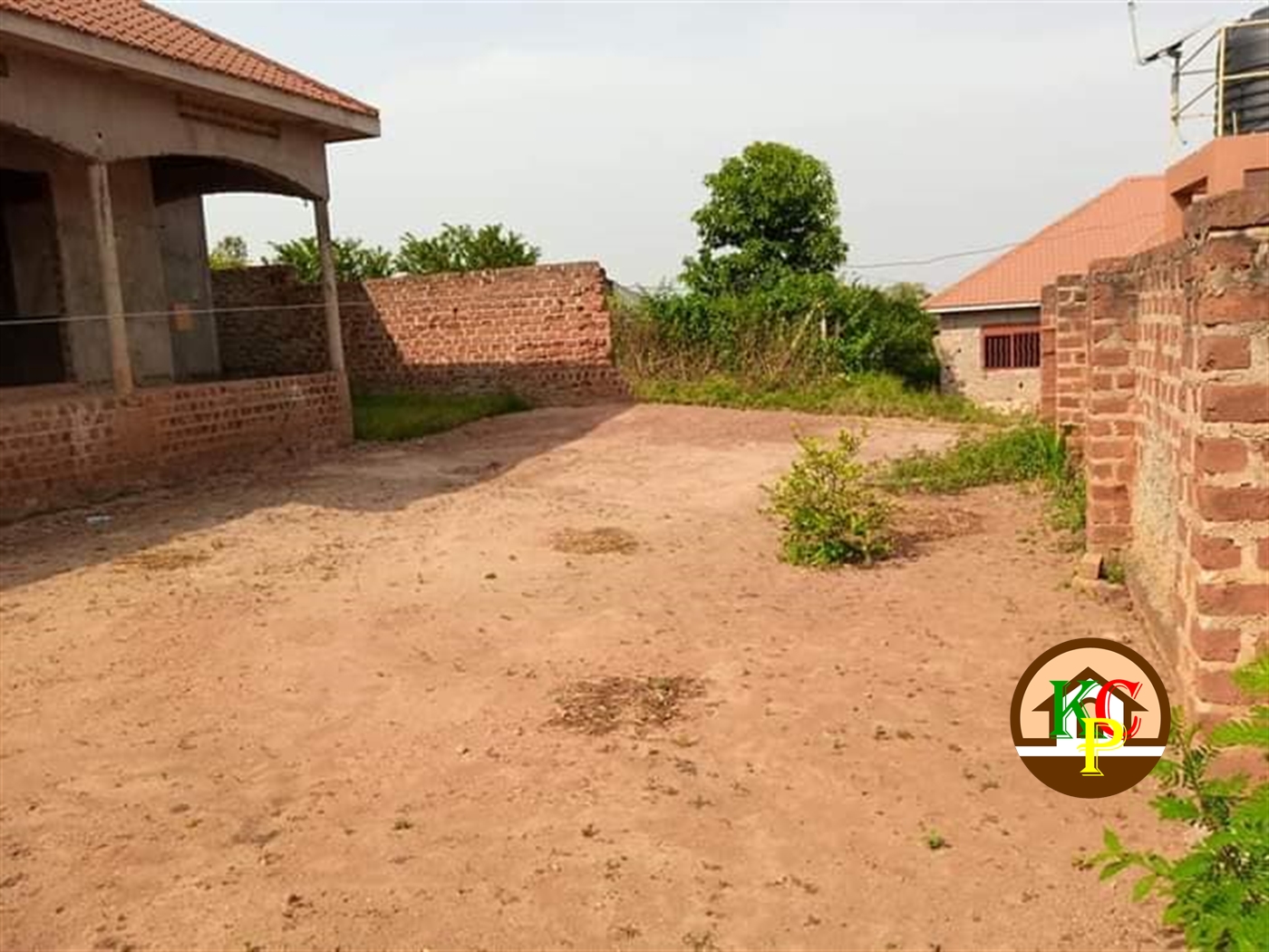 Shell House for sale in Namugongo Wakiso