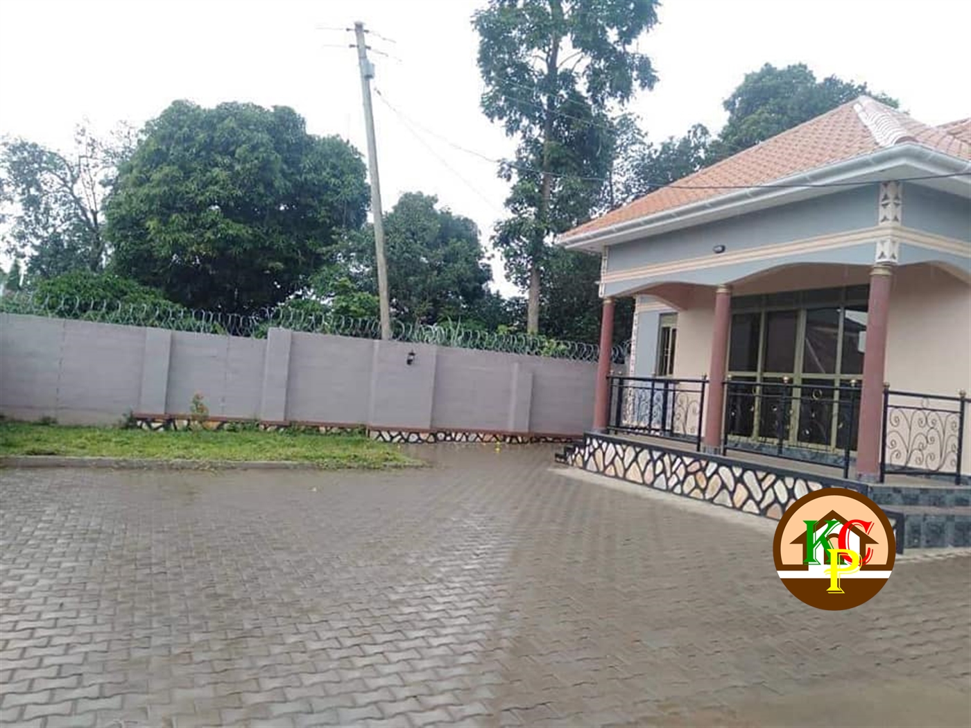 Bungalow for sale in Bwebajja Wakiso