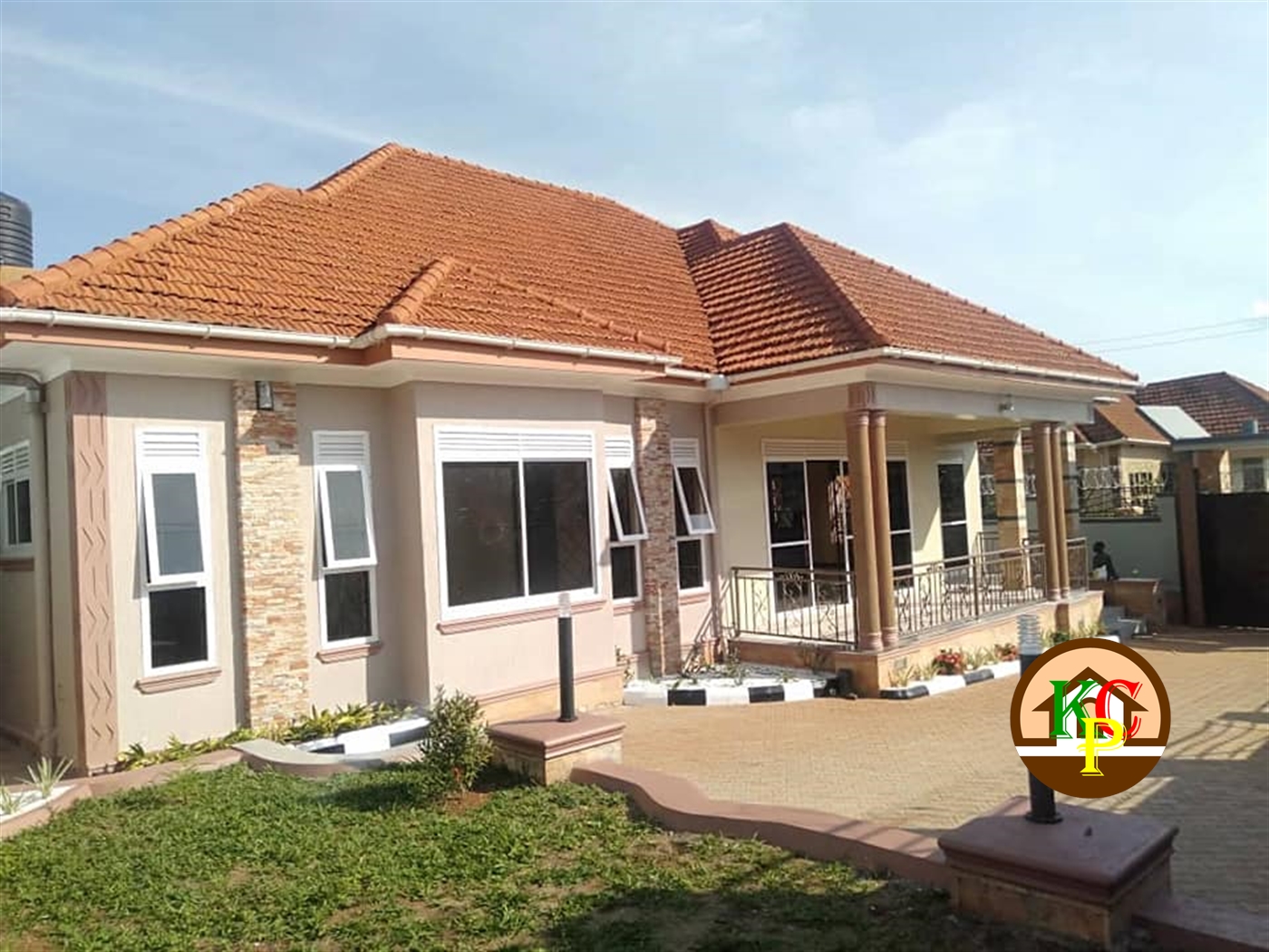 Bungalow for sale in Kitende Wakiso