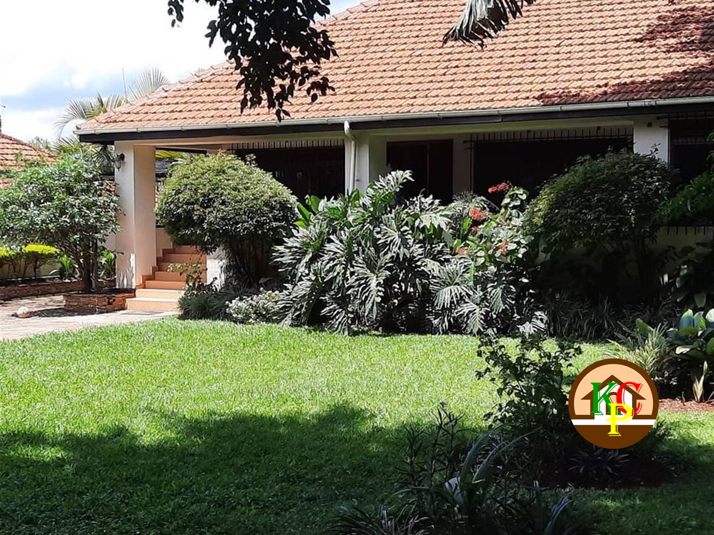 Bungalow for rent in Naguru Kampala