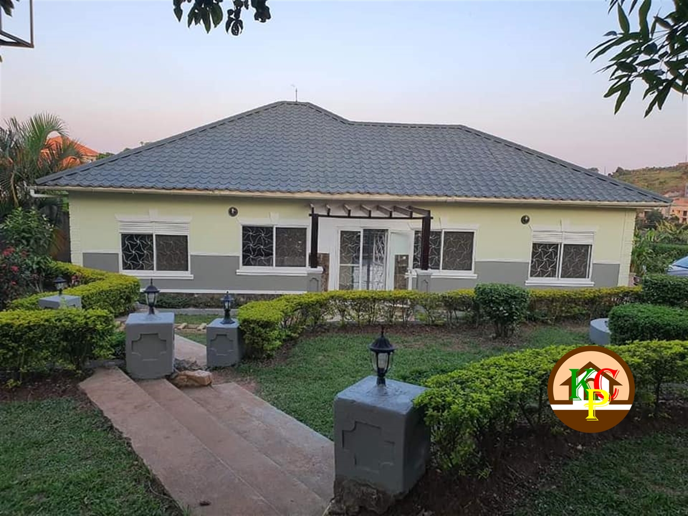 Bungalow for sale in Mutungo Kampala