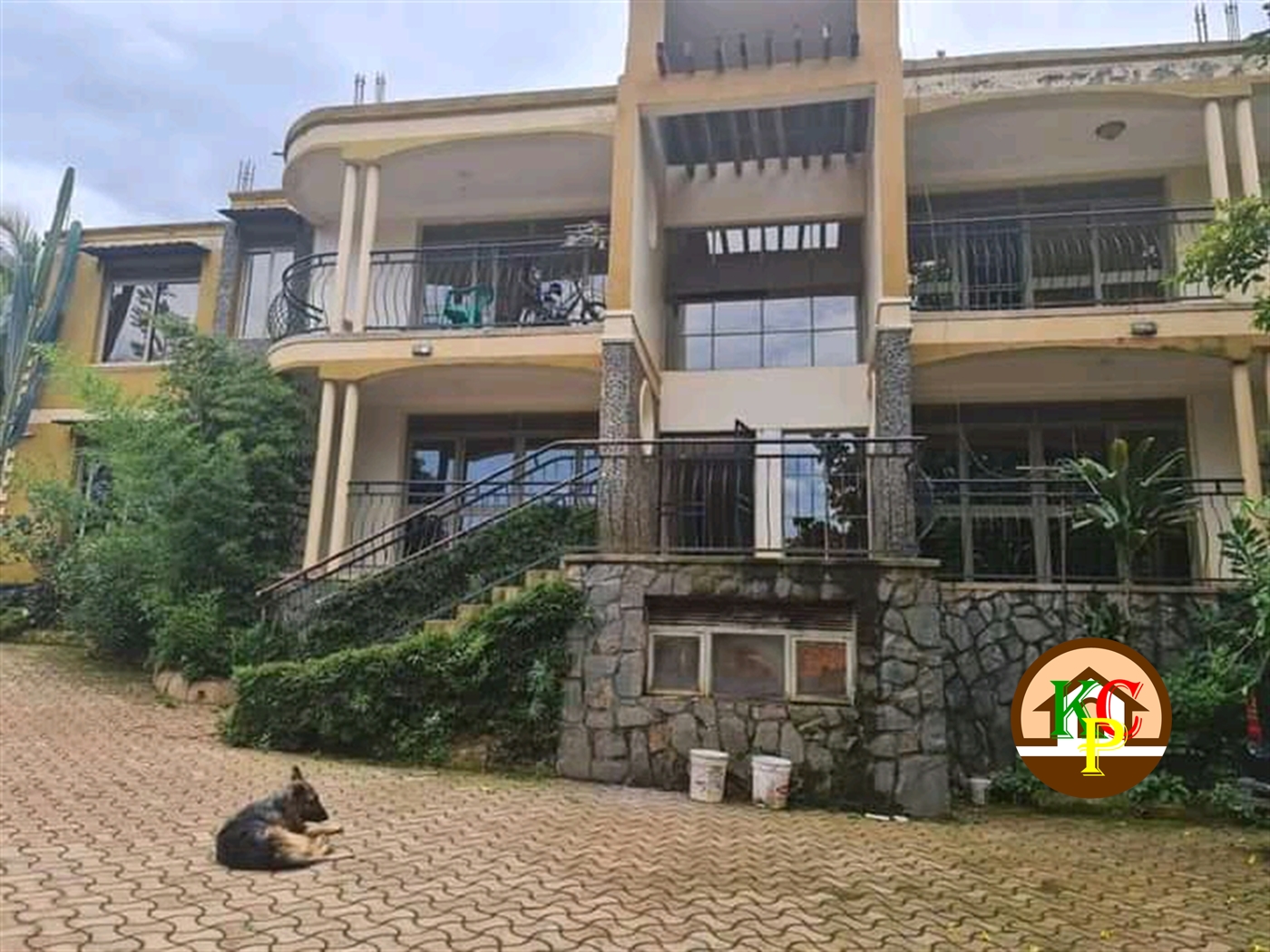 Apartment for sale in Kiwaatule Kampala