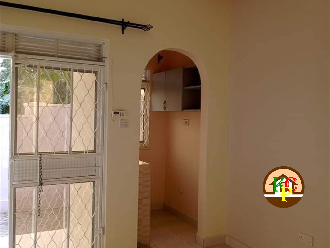 Semi Detached for rent in Bweyogerere Wakiso