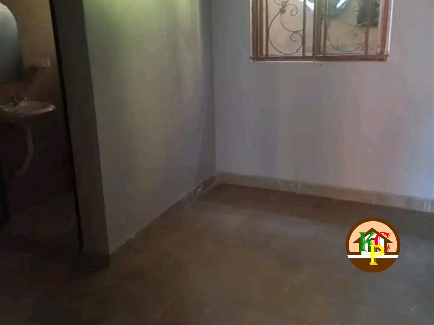 Semi Detached for rent in Salaama Kampala