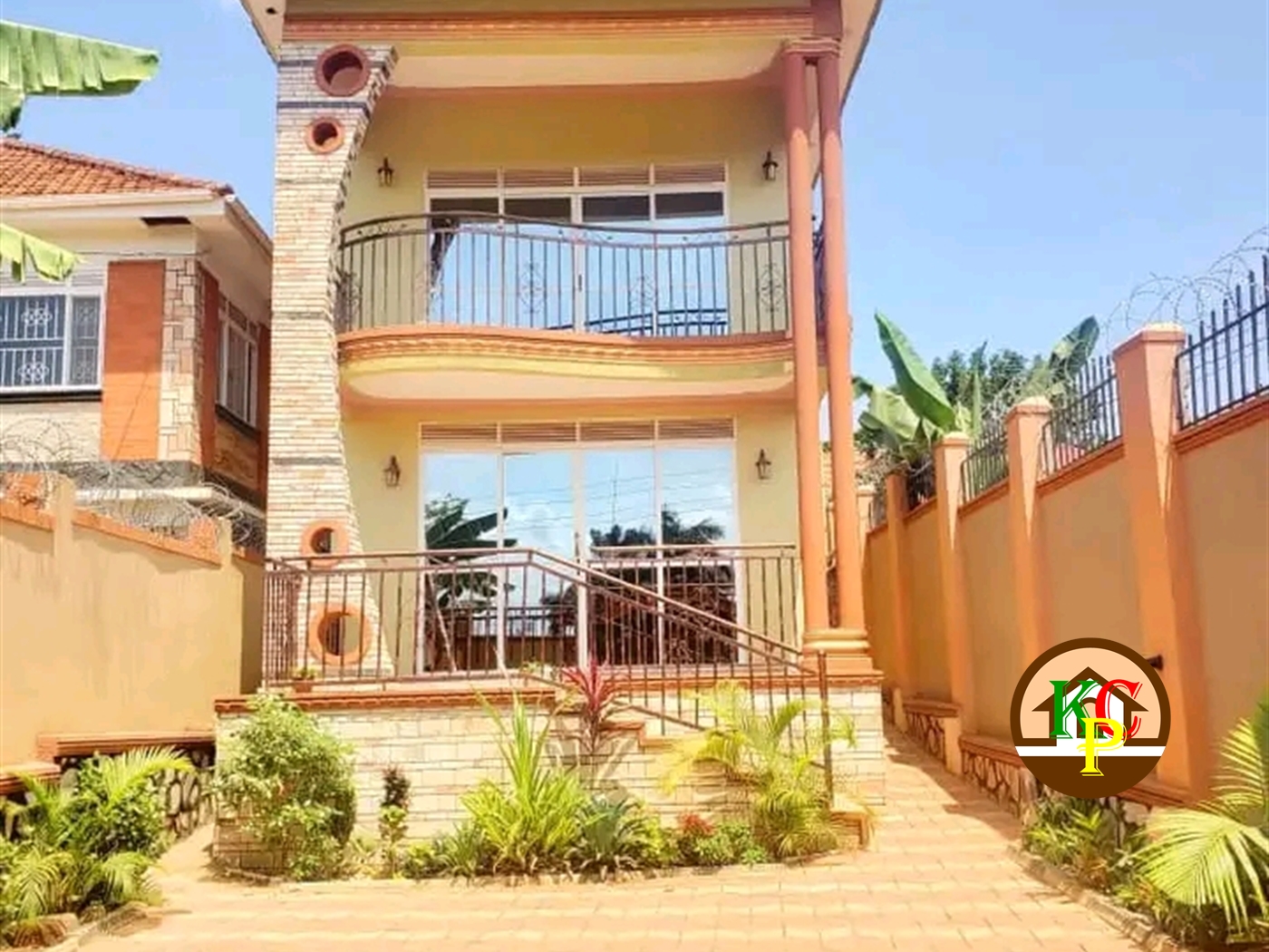 Storeyed house for rent in Muyenga Kampala