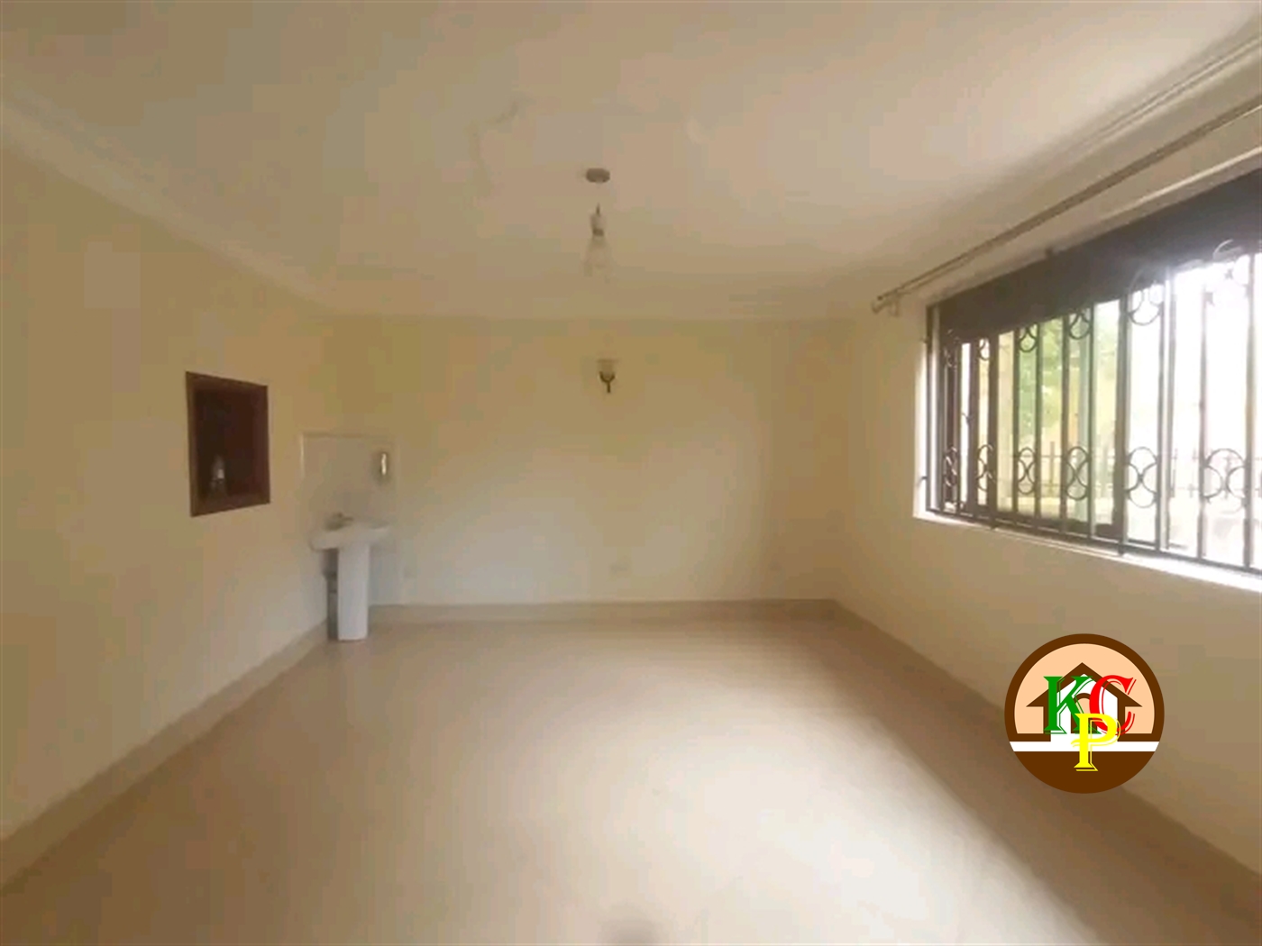 Storeyed house for rent in Lubowa Wakiso