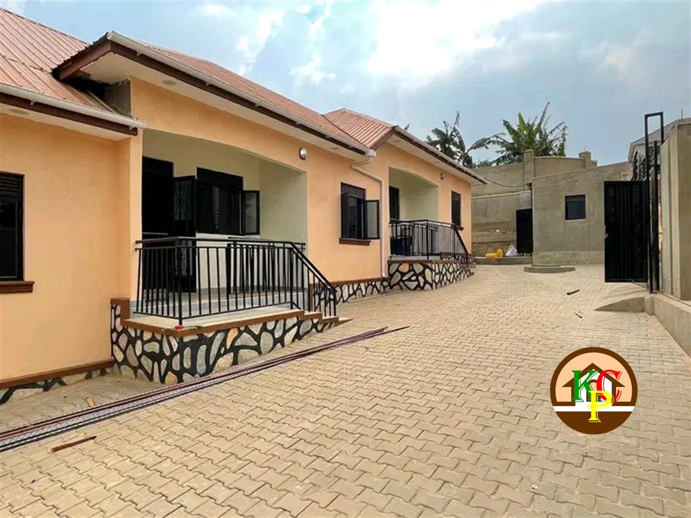 Semi Detached for rent in Mpererwe Kampala