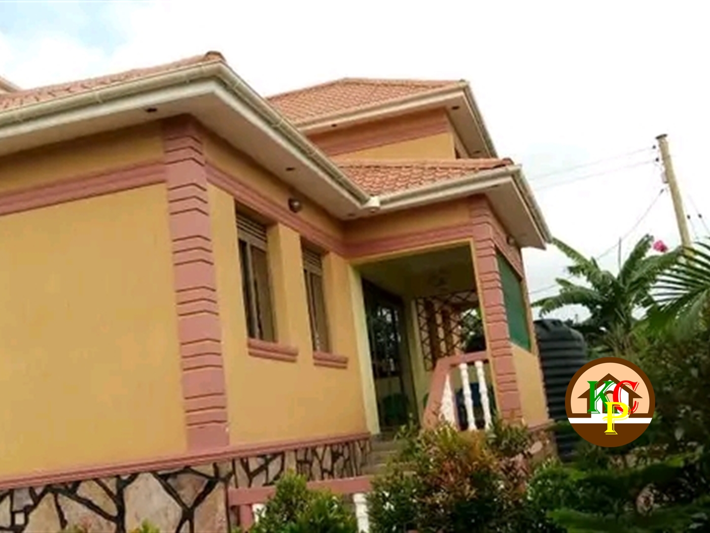 Storeyed house for rent in Gayaza Wakiso