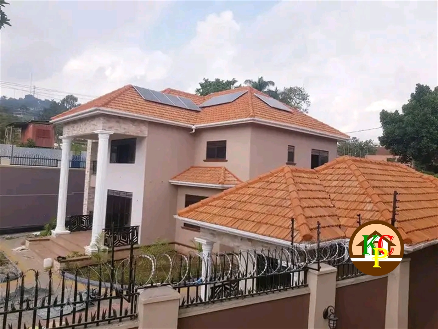 Storeyed house for rent in Muyenga Kampala