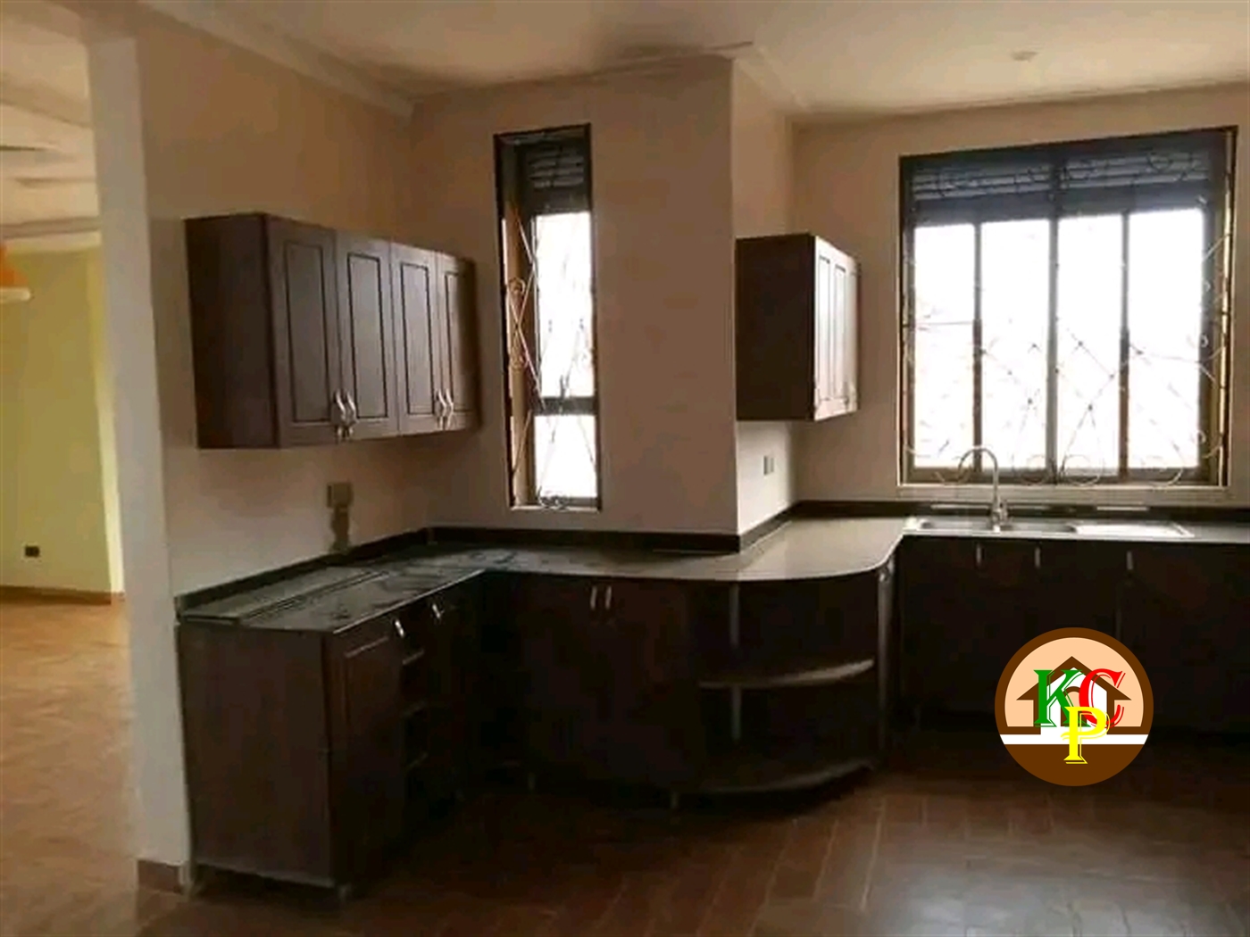 Villa for sale in Kira Wakiso