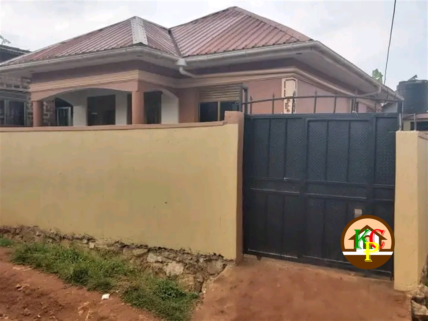 Bungalow for sale in Nansana Wakiso