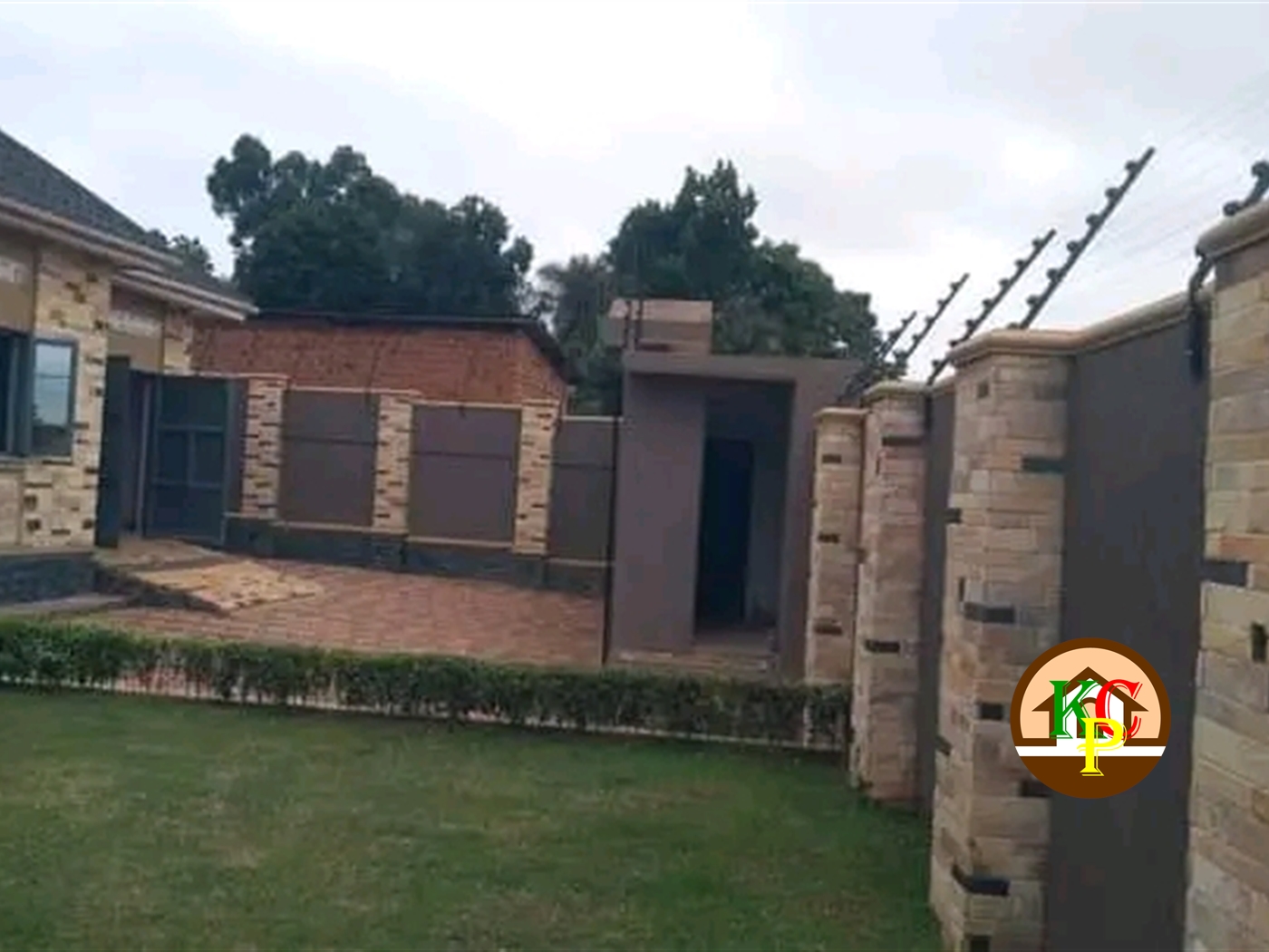 Bungalow for sale in Kyengela Wakiso