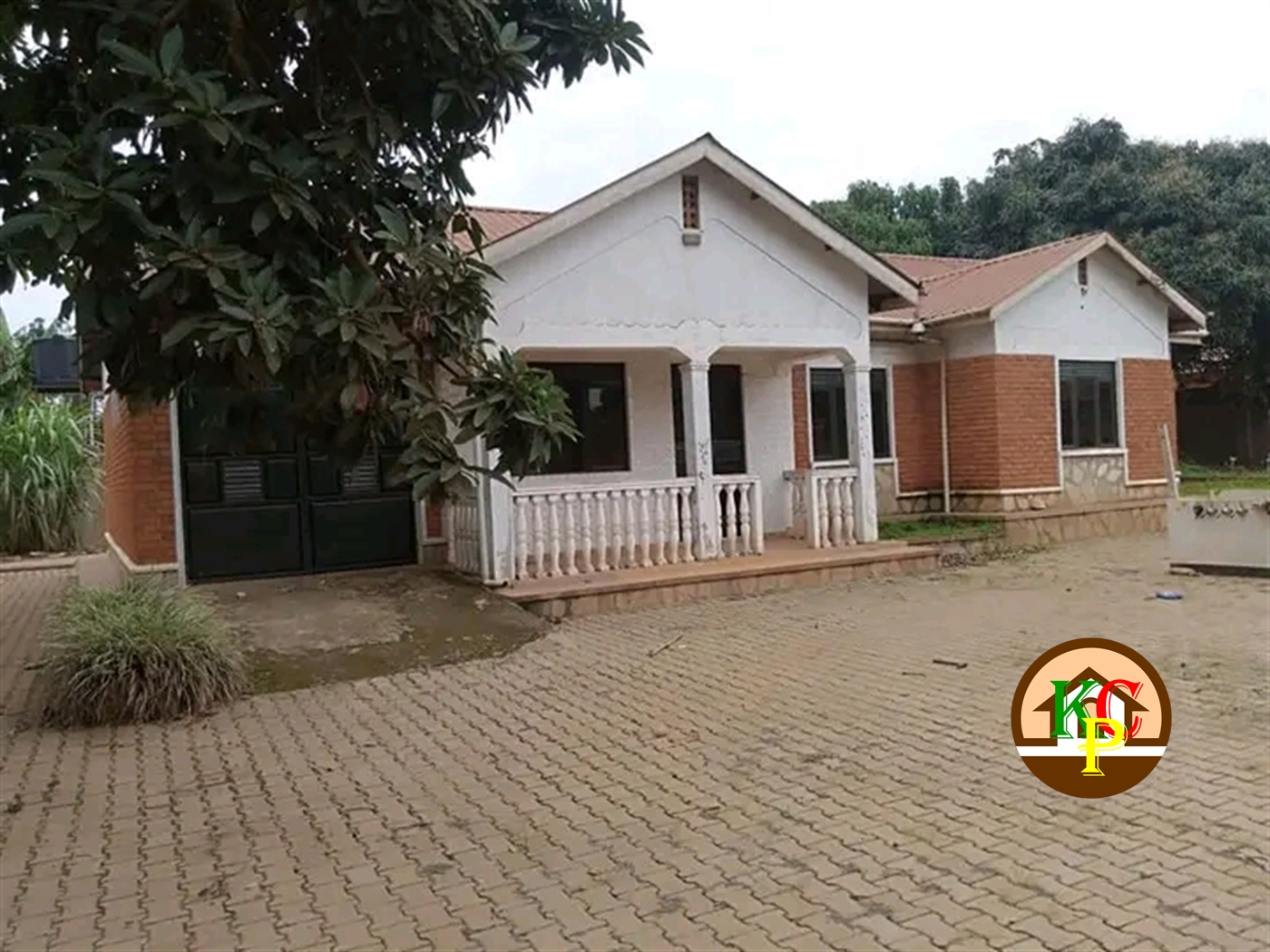 Bungalow for rent in Kirinya Wakiso