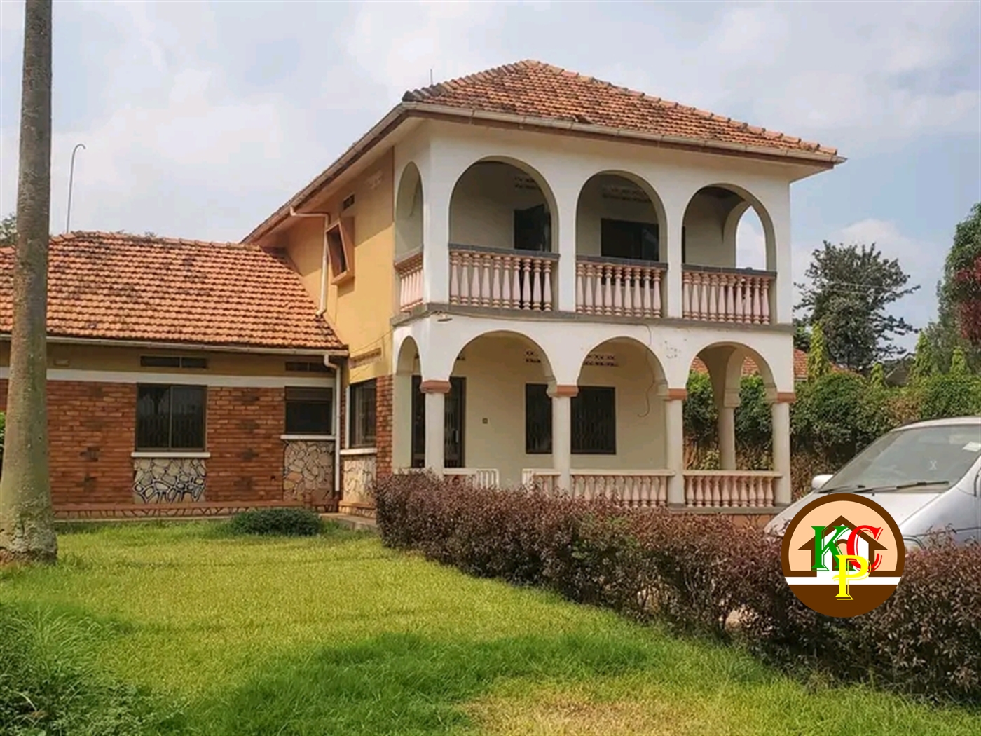 Storeyed house for rent in Kansanga Kampala