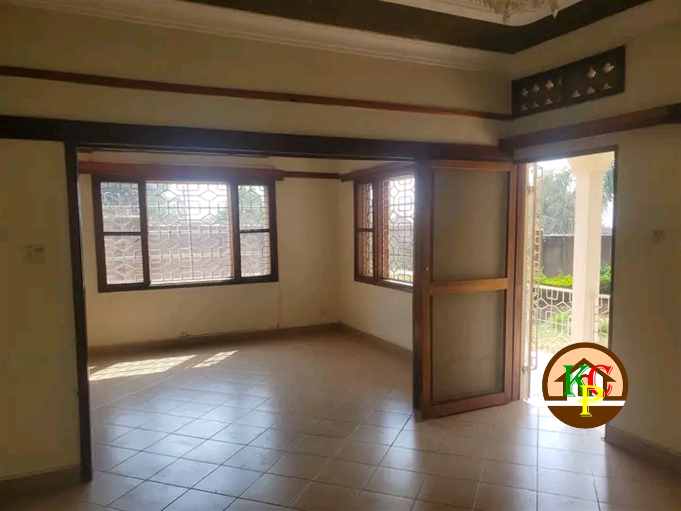 Bungalow for rent in Muyenga Kampala