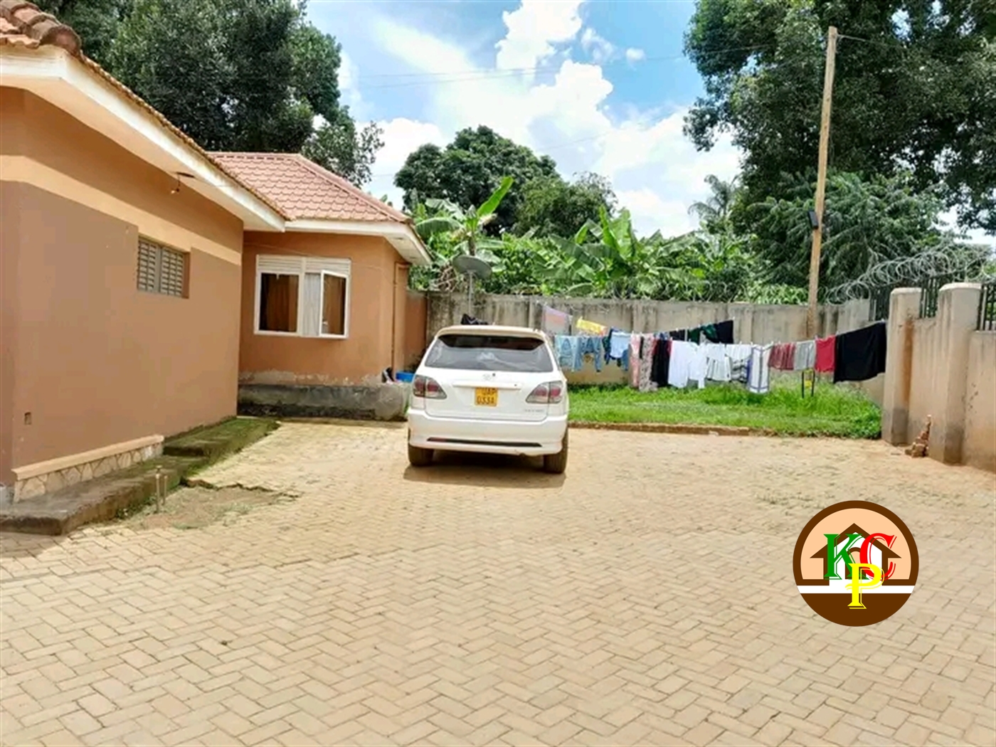 Bungalow for rent in Kira Wakiso