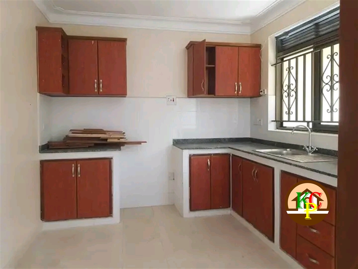 Duplex for rent in Konge Kampala