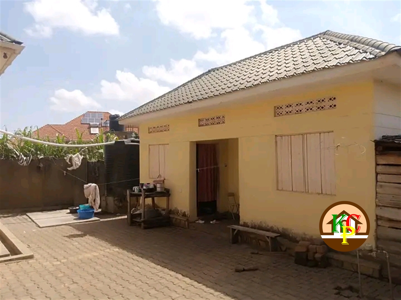 Bungalow for rent in Kirinya Wakiso