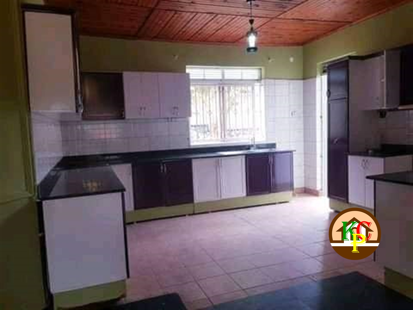 Bungalow for rent in Muyenga Kampala