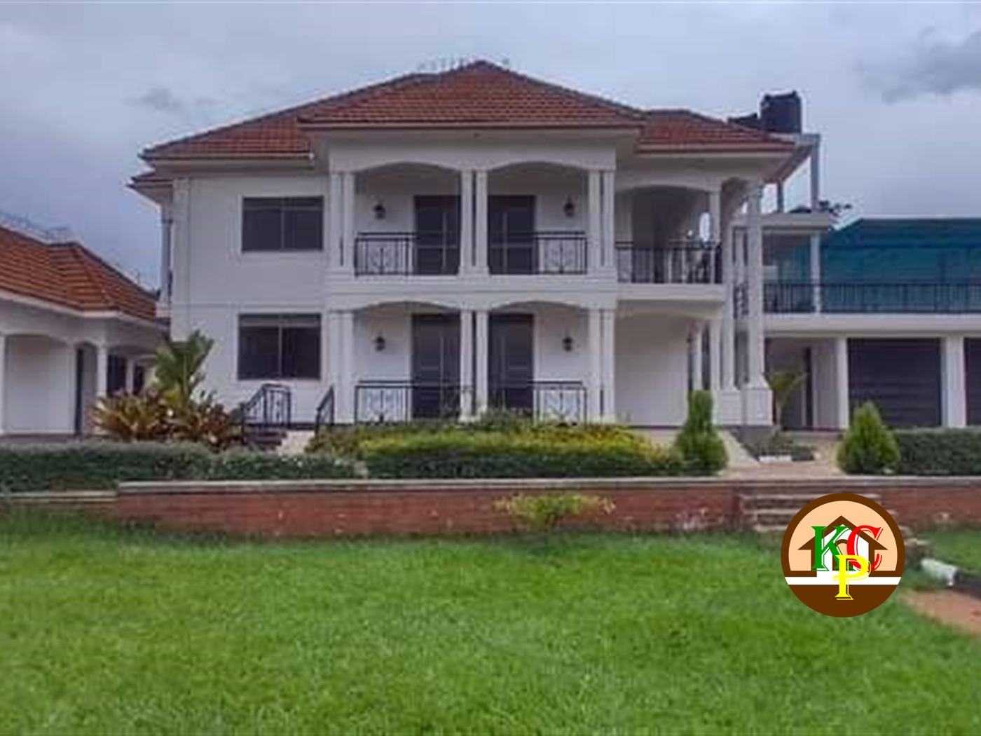 Storeyed house for sale in Nabuti Mukono