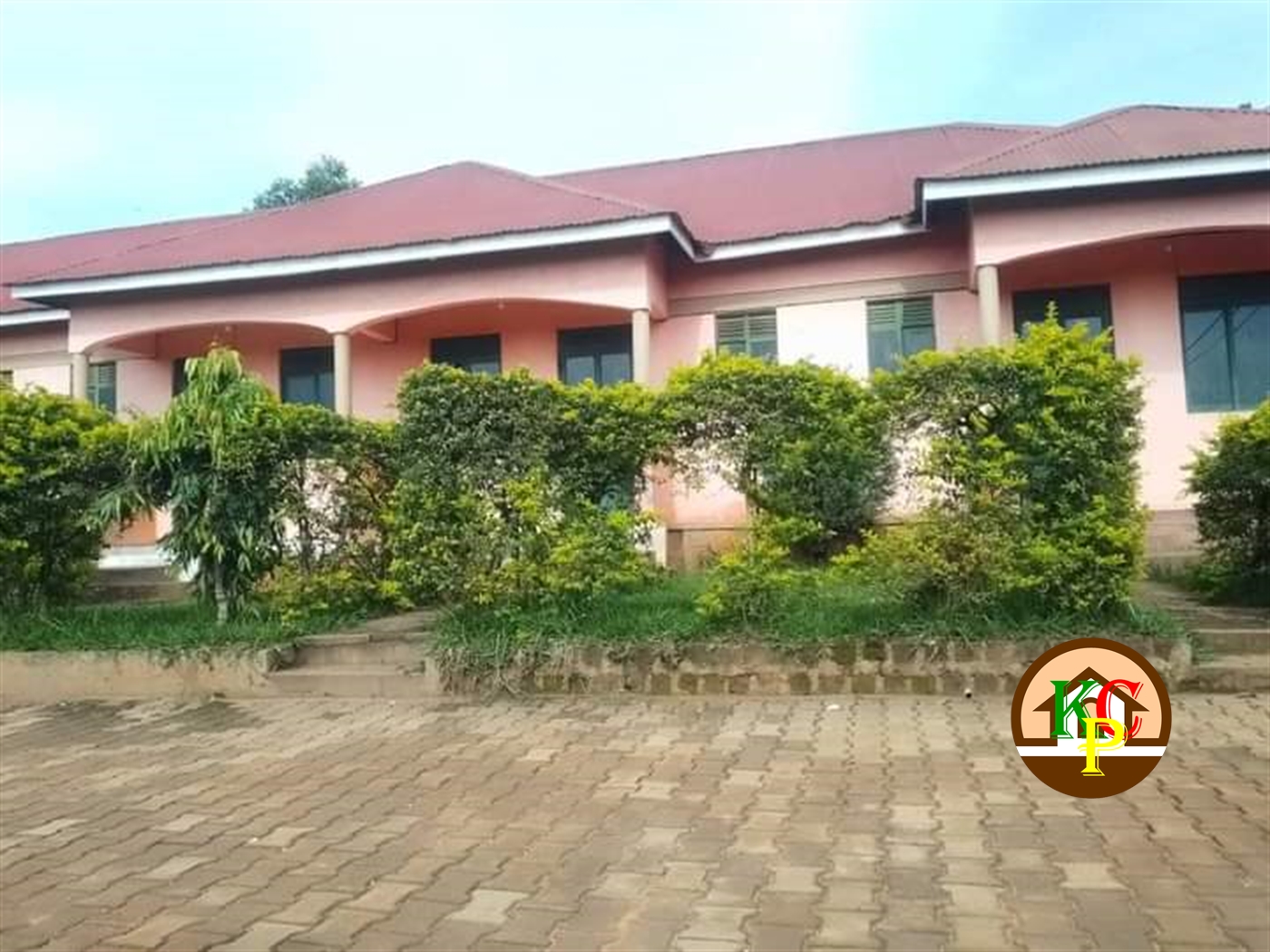 Semi Detached for rent in Bweyogerere Wakiso