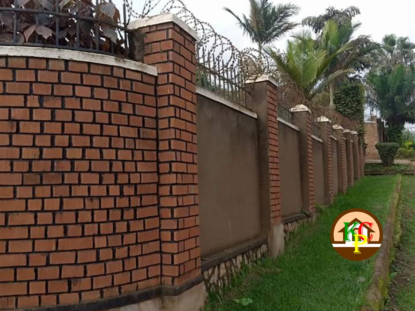 Bungalow for rent in Kirinya Wakiso