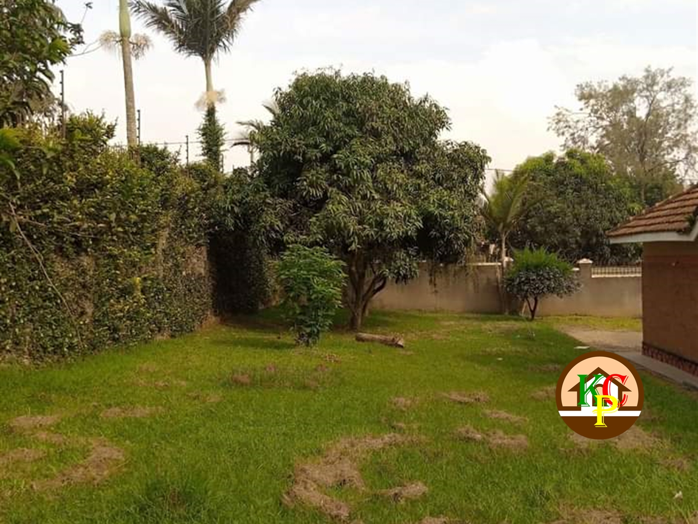 Bungalow for rent in Kirinya Wakiso