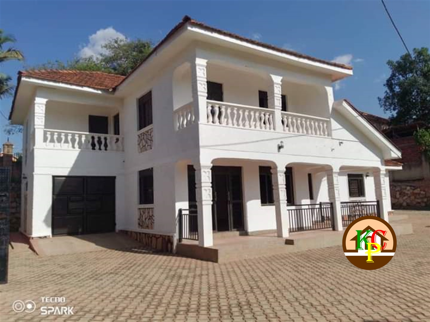 Storeyed house for rent in Kireka Wakiso