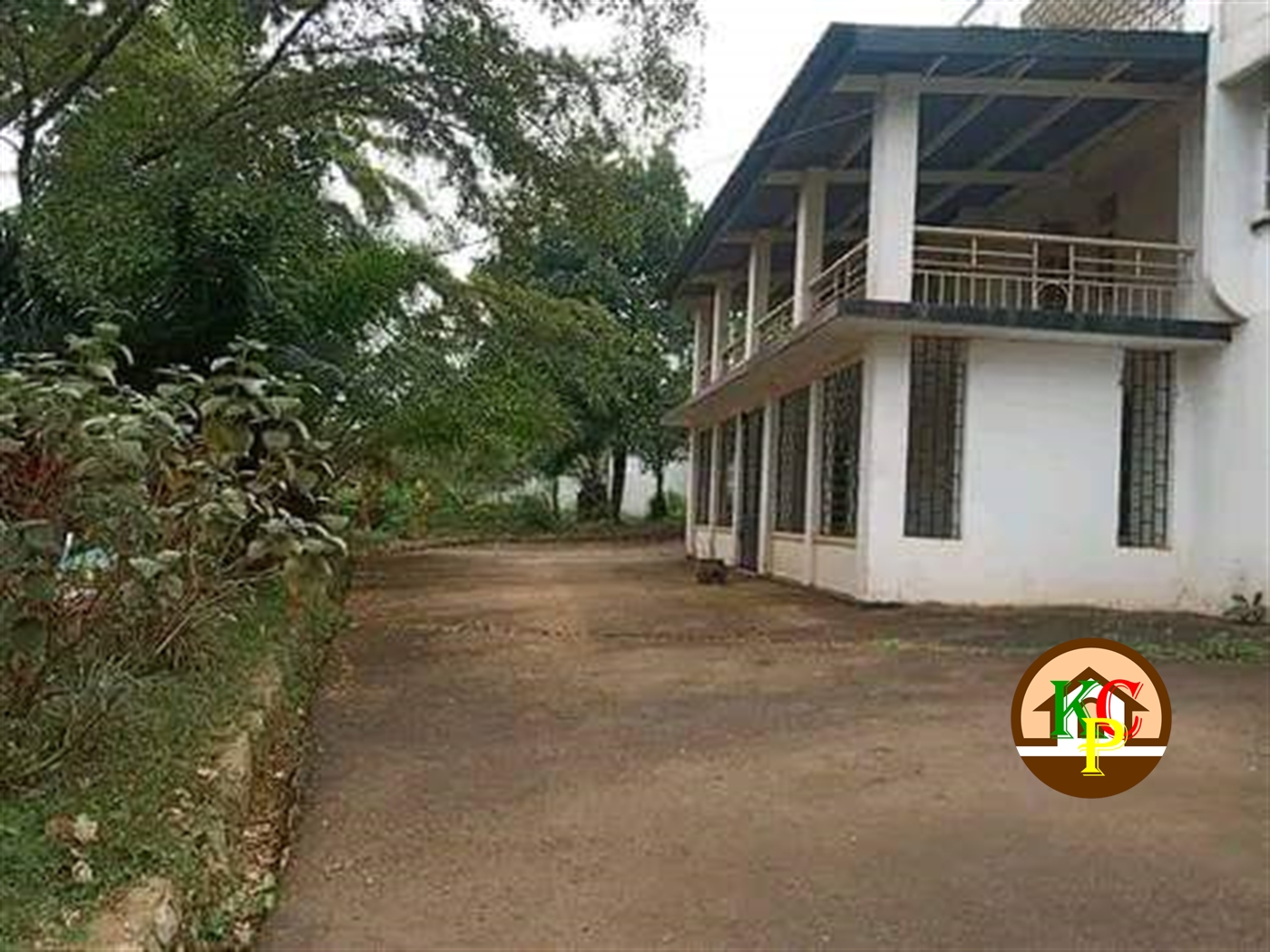 Storeyed house for rent in Kololo Kampala