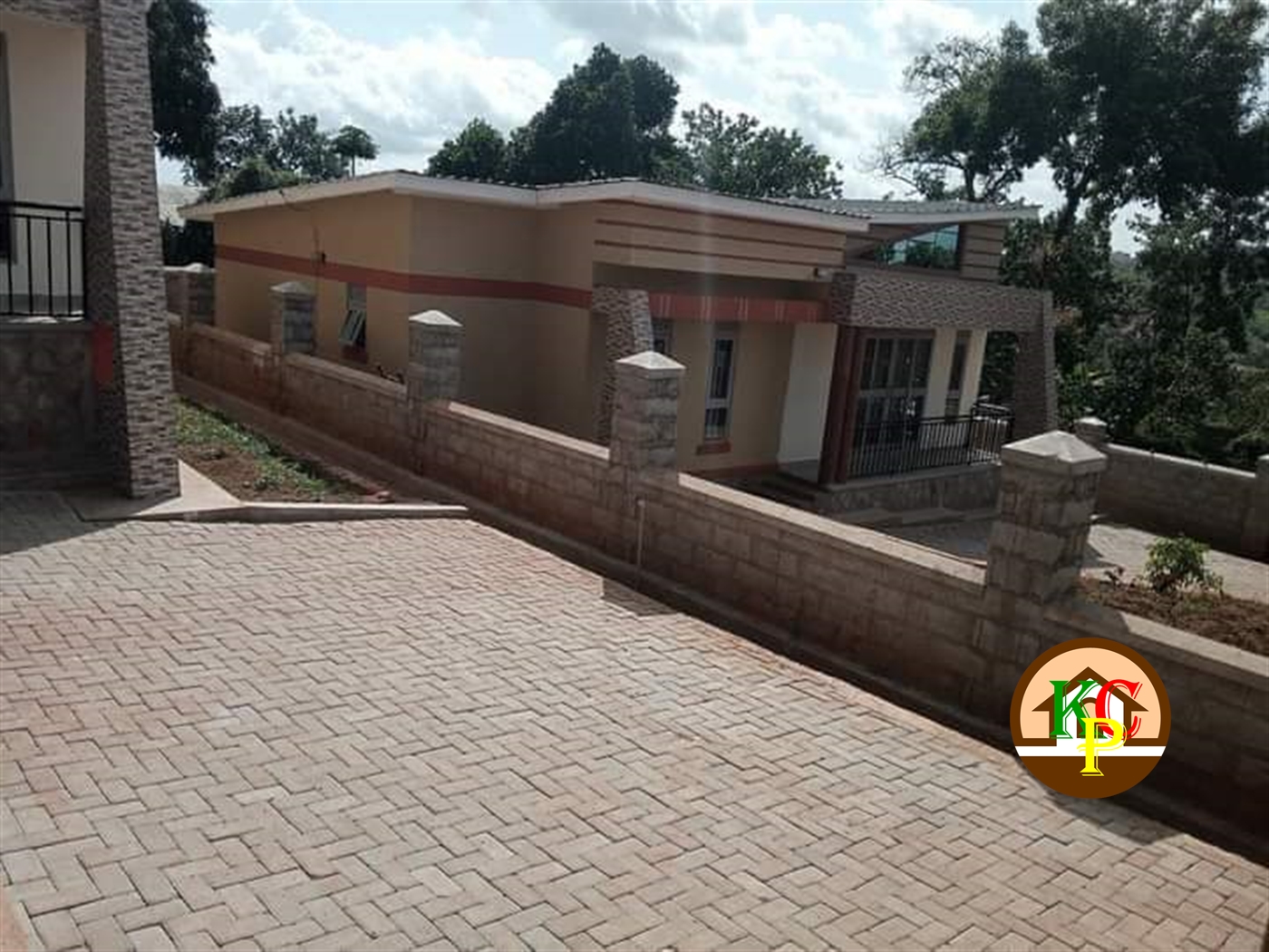 Semi Detached for rent in Kigo Wakiso