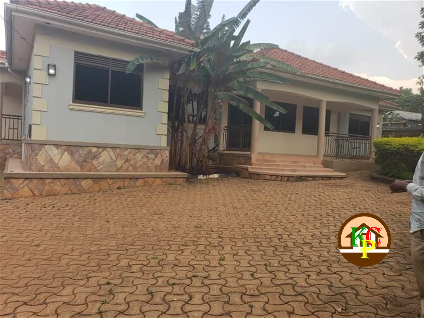 Bungalow for rent in Kisaasi Kampala