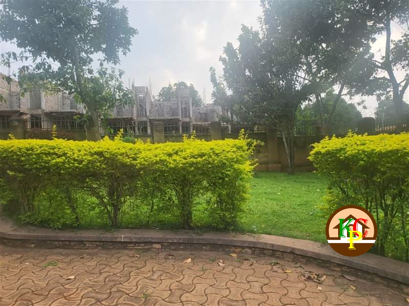 Bungalow for rent in Kisaasi Kampala