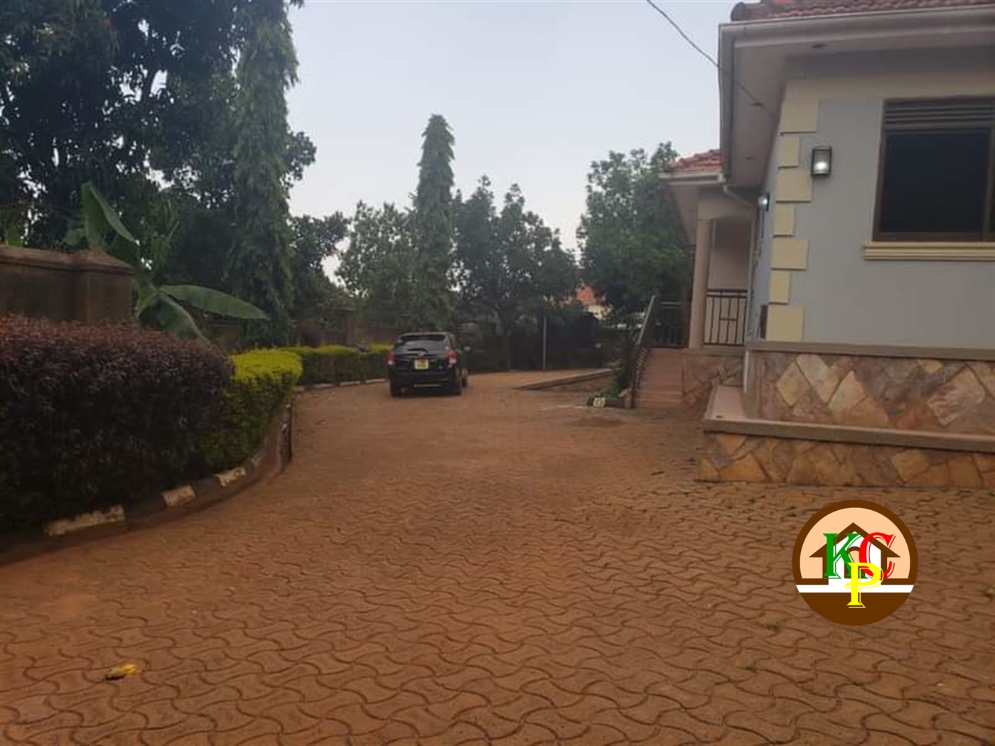 Bungalow for rent in Kisaasi Kampala