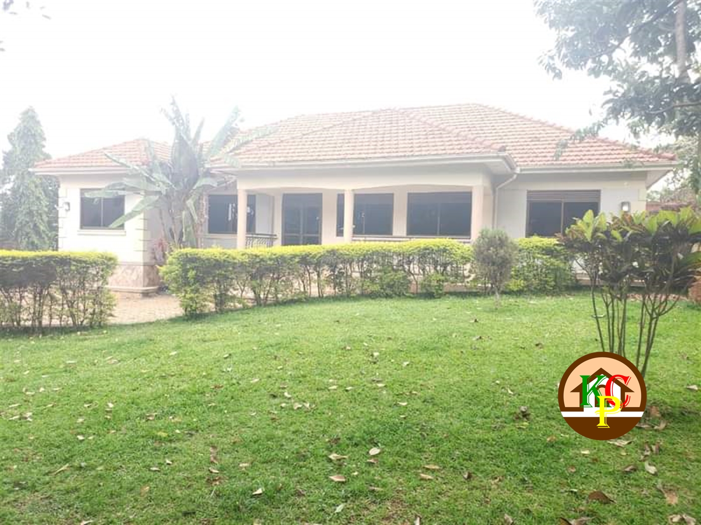 Bungalow for rent in Kisaasi Kampala