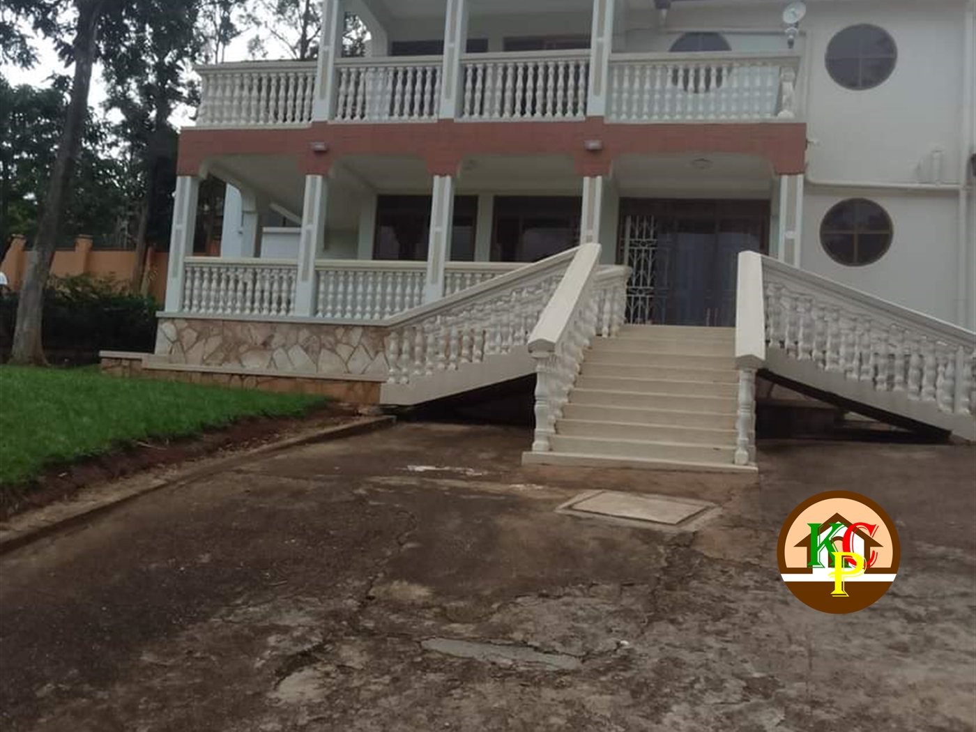 Storeyed house for rent in Buziga Wakiso