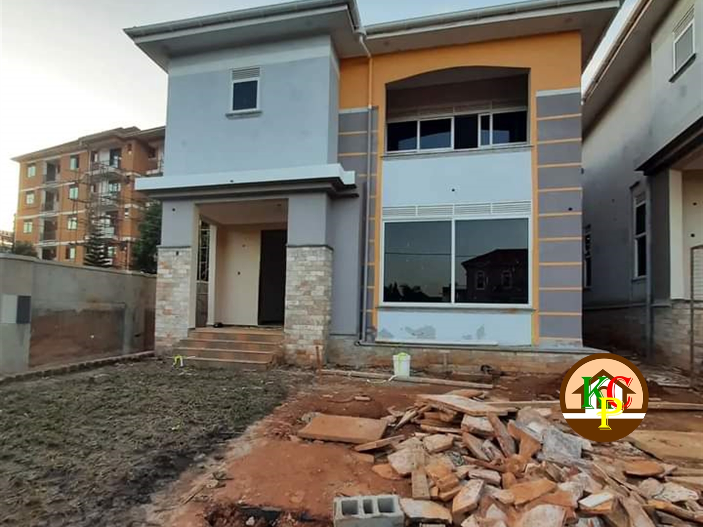 Storeyed house for rent in Ntinda Wakiso