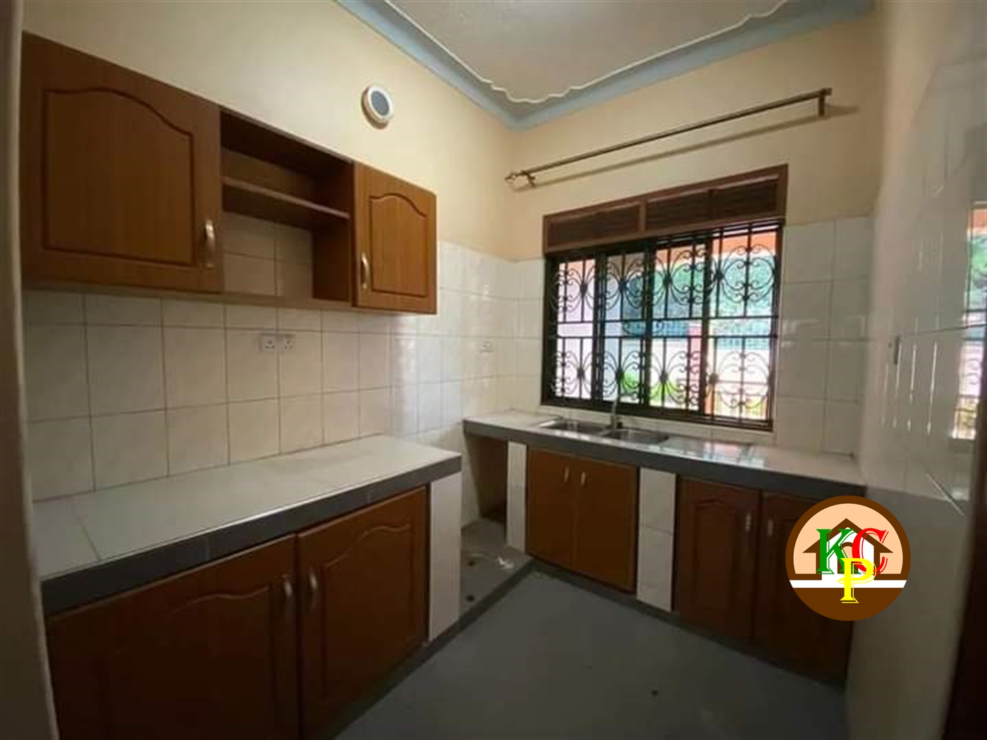 Semi Detached for rent in Kisaasi Kampala