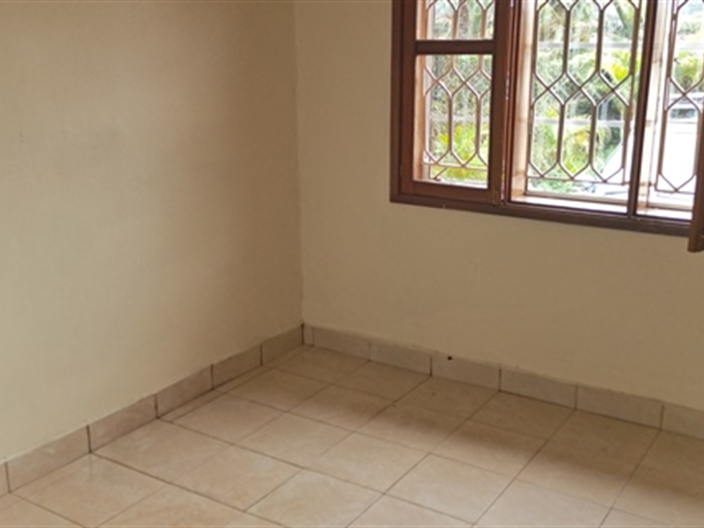 Bungalow for rent in Bukoto Kampala