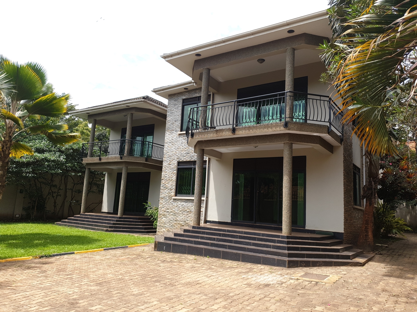 Mansion for rent in Naguru Kampala