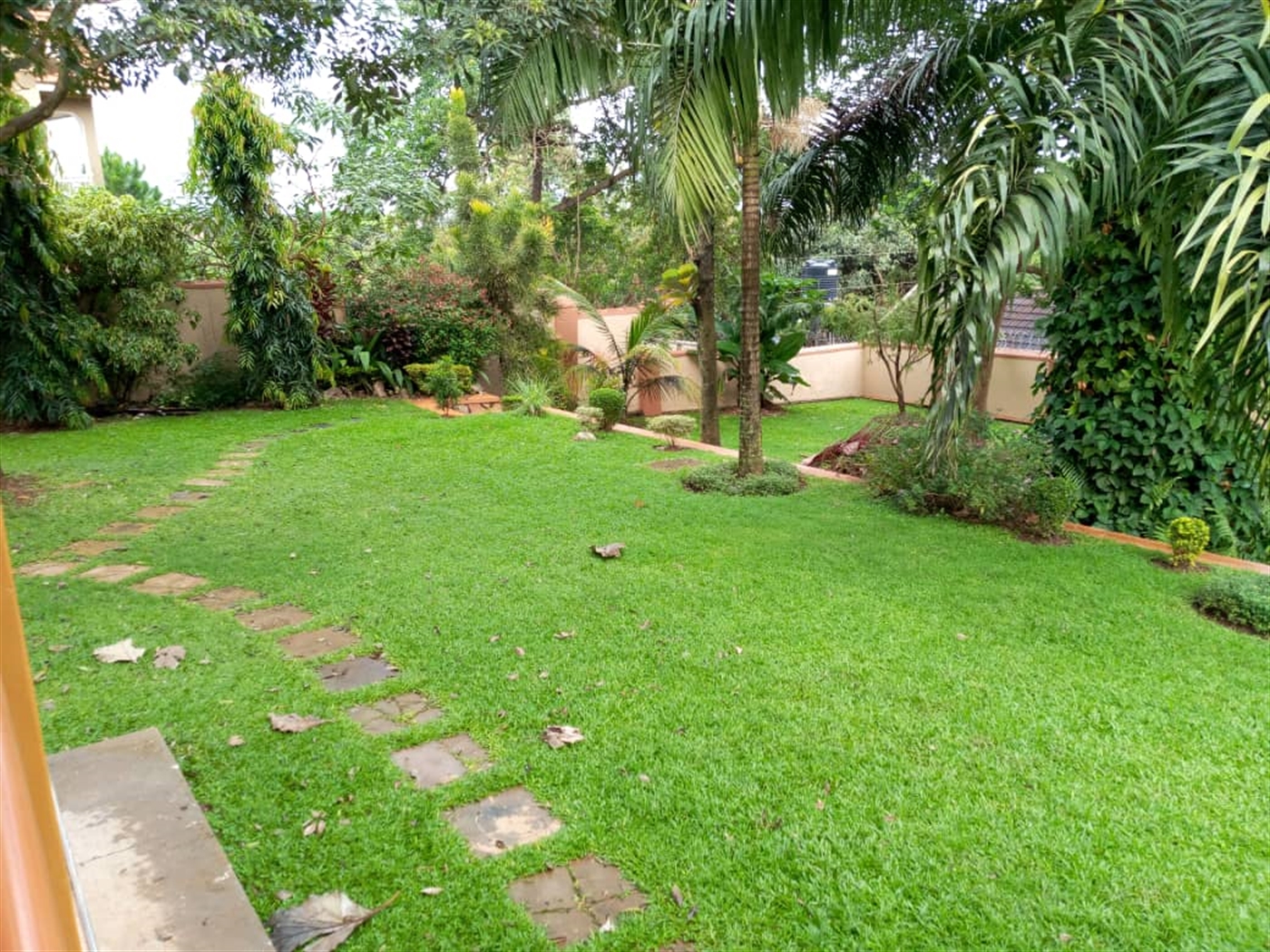 Mansion for rent in Naguru Kampala