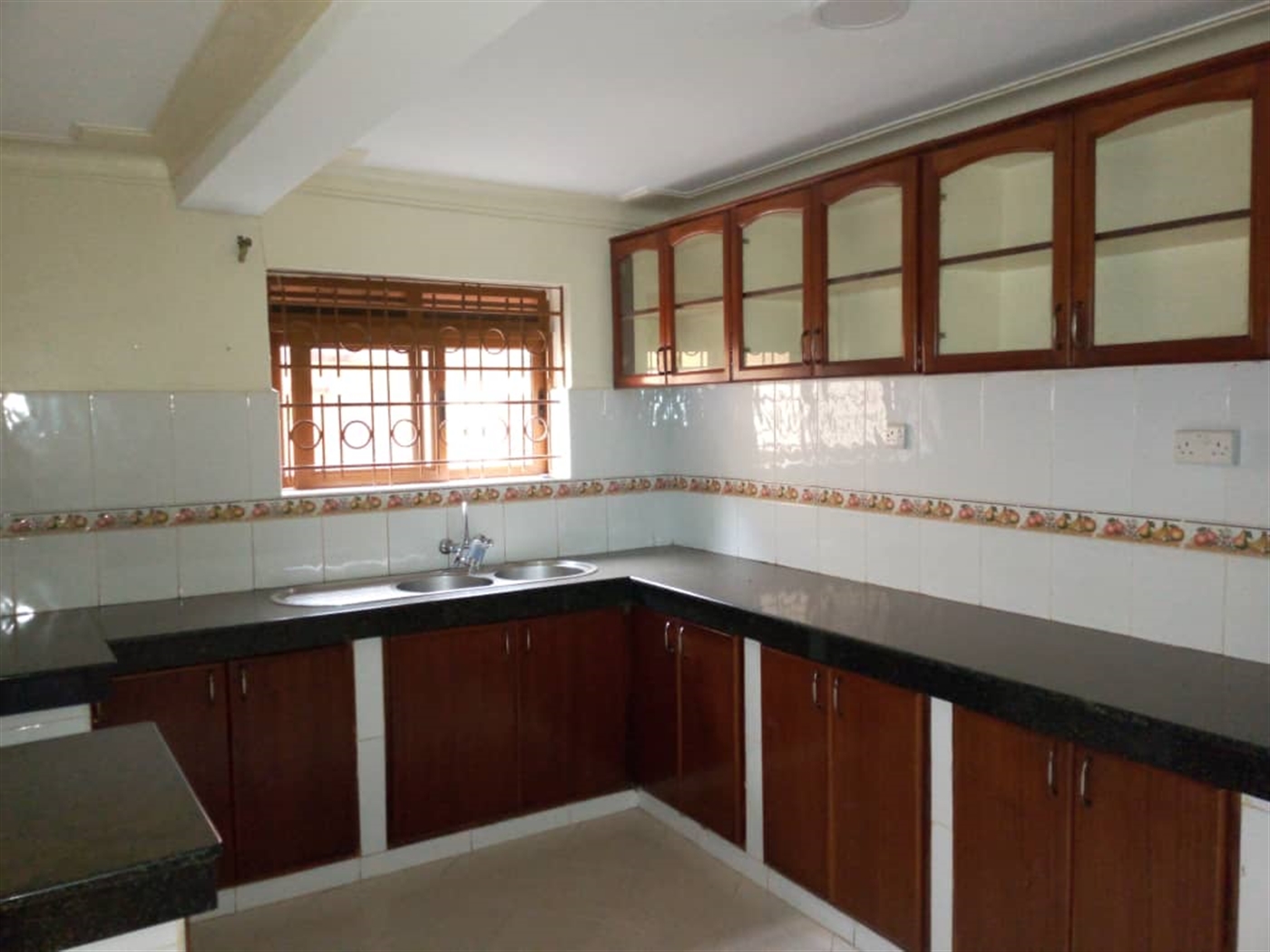 Mansion for rent in Naguru Kampala