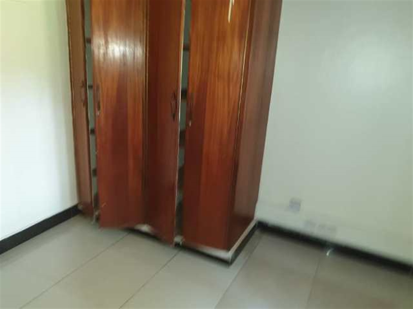 Bungalow for rent in Kololo Kampala