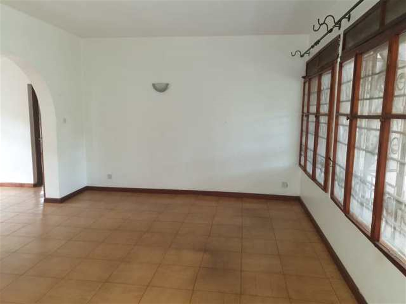 Bungalow for rent in Kololo Kampala